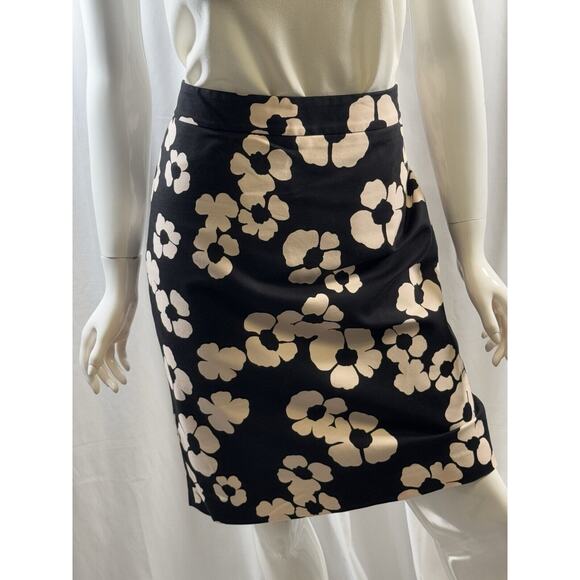 Ann Taylor LOFT Floral Pencil Skirt, Black & Beige, Sz: 10, 64-66 - Picture 1 of 16